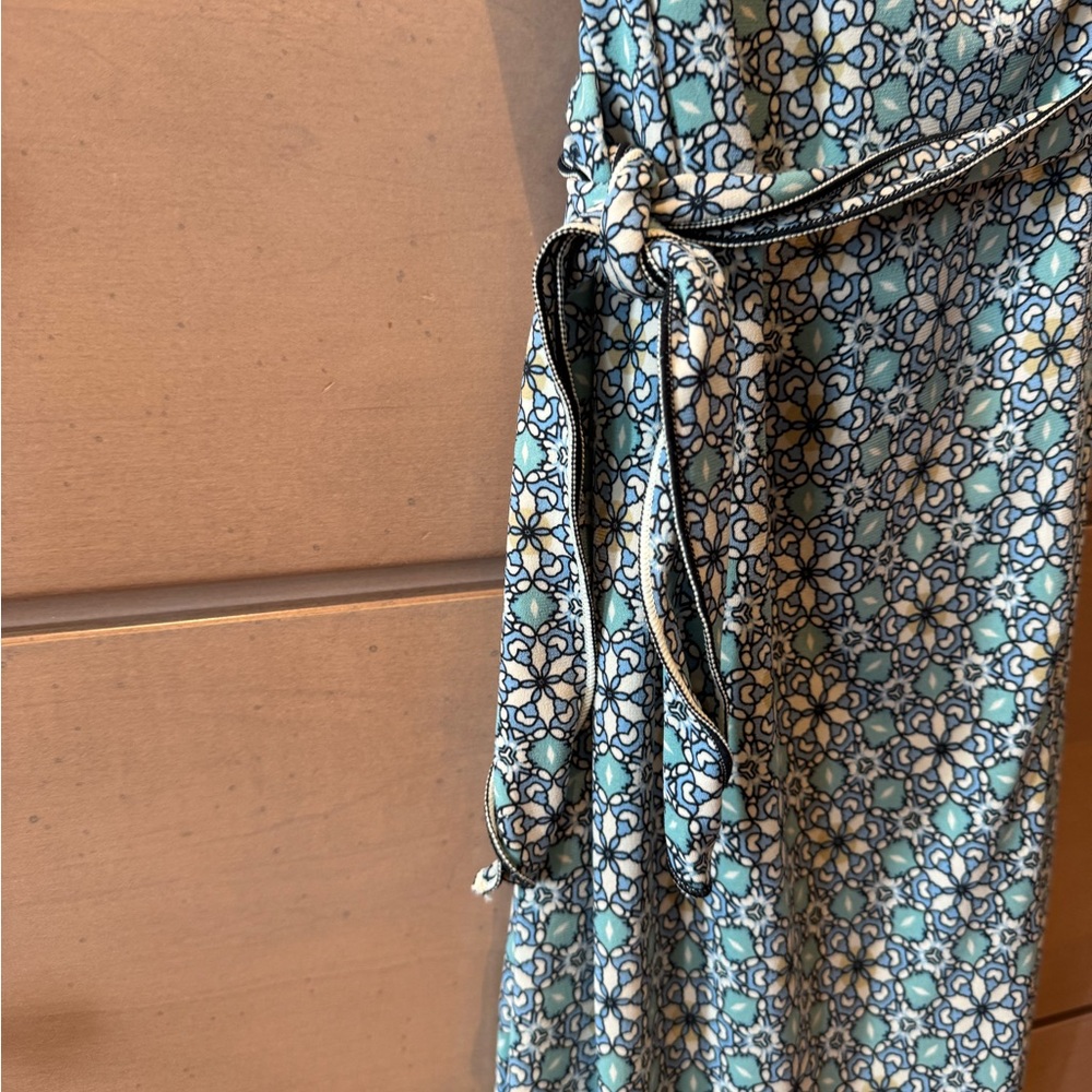 Green Wrap Floral Print Midi Dress with Ruched Tie Front XS - Picture 2 of 6